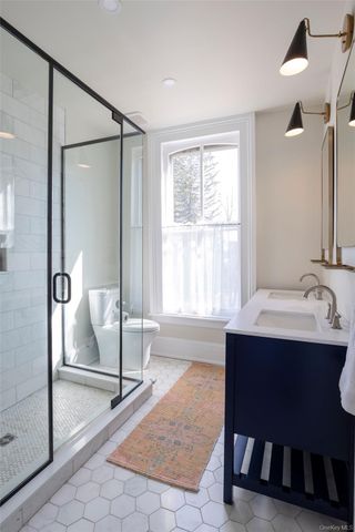 45 W Chestnut Street, Kingston, NY 12401