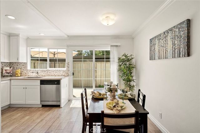 63 Streamwood, Irvine, CA 92620