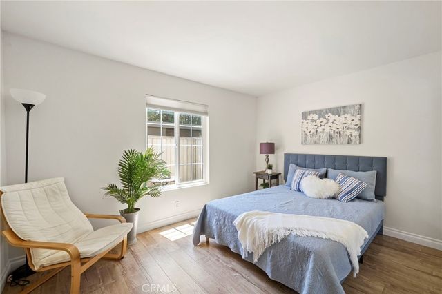 63 Streamwood, Irvine, CA 92620