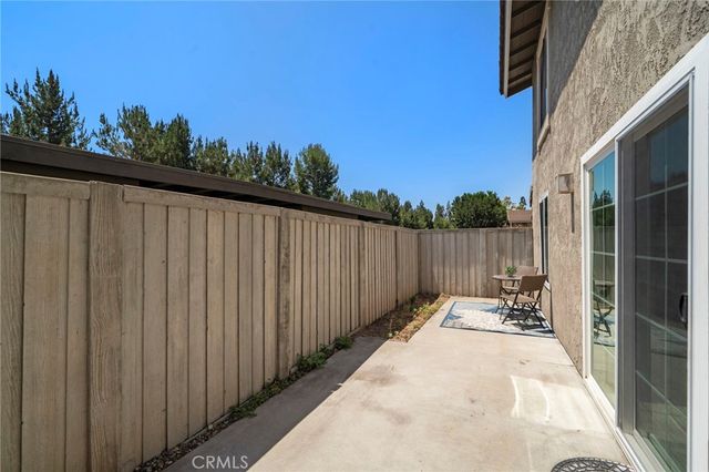 63 Streamwood, Irvine, CA 92620