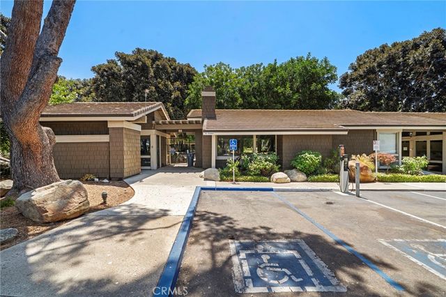 63 Streamwood, Irvine, CA 92620