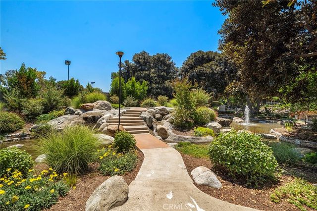 63 Streamwood, Irvine, CA 92620