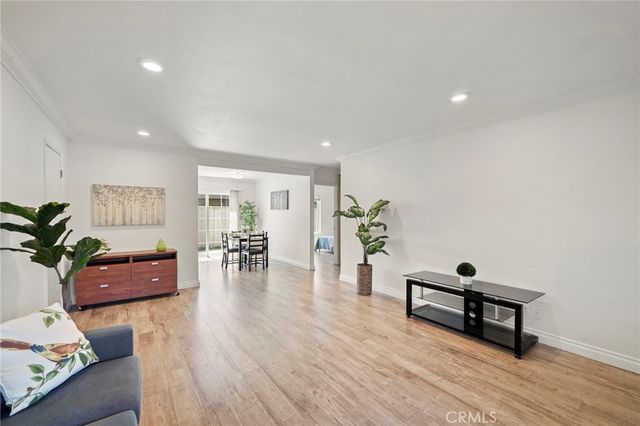 63 Streamwood, Irvine, CA 92620