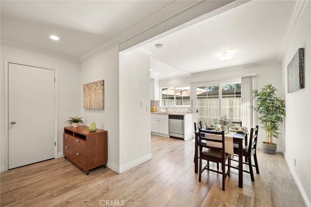 63 Streamwood, Irvine, CA 92620