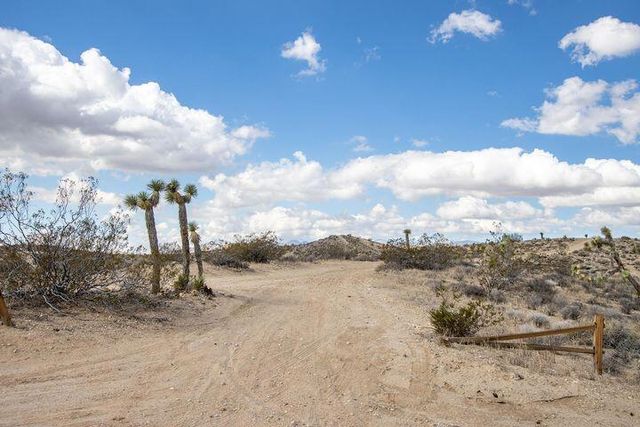 57352 Sunflower Drive, Yucca Valley, CA 92284