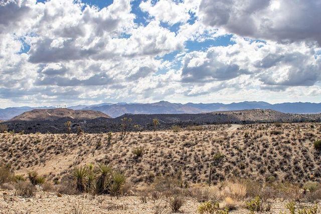 57352 Sunflower Drive, Yucca Valley, CA 92284