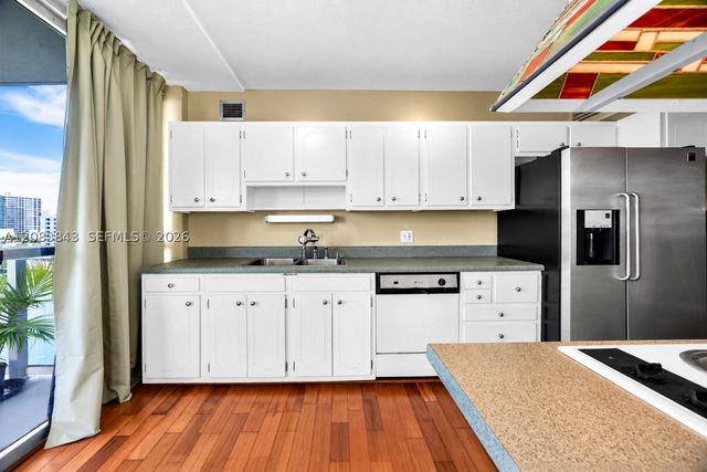 900 Bay Dr 601, Miami Beach, FL 33141