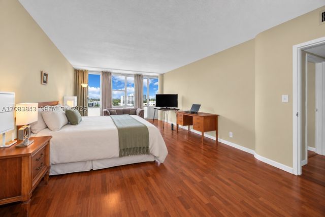 900 Bay Dr 601, Miami Beach, FL 33141