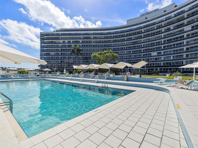 900 Bay Dr 601, Miami Beach, FL 33141