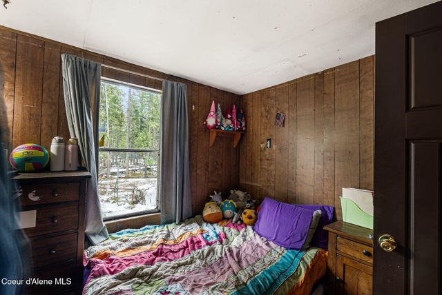 582 Mountain View Rd, Clark Fork, ID 83811