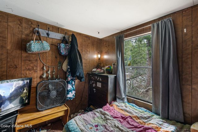 582 Mountain View Rd, Clark Fork, ID 83811