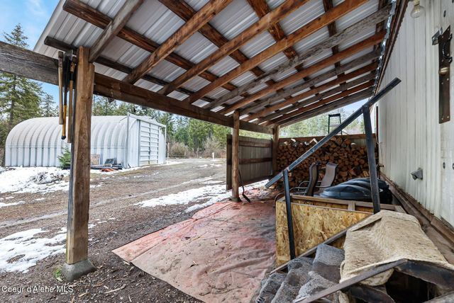 582 Mountain View Rd, Clark Fork, ID 83811