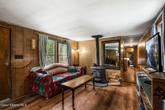 582 Mountain View Rd, Clark Fork, ID 83811