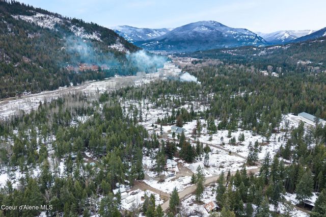 582 Mountain View Rd, Clark Fork, ID 83811