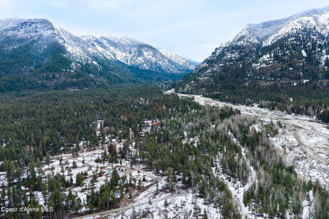 582 Mountain View Rd, Clark Fork, ID 83811