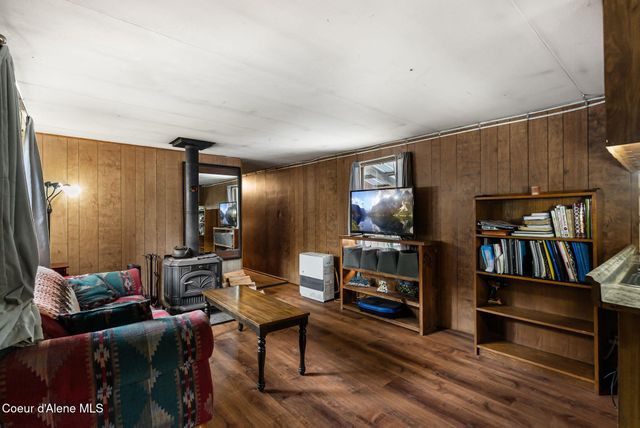 582 Mountain View Rd, Clark Fork, ID 83811