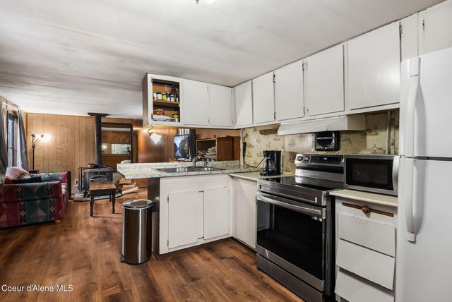 582 Mountain View Rd, Clark Fork, ID 83811