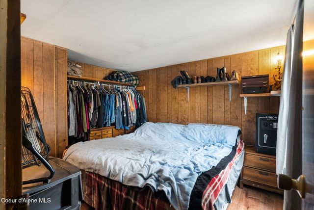 582 Mountain View Rd, Clark Fork, ID 83811