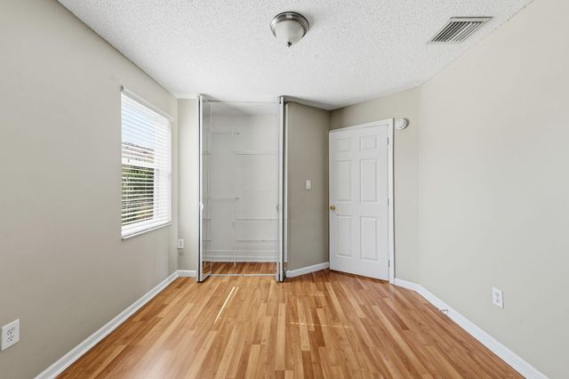 6334 Stonehurst Circle, Lake Worth, FL 33467