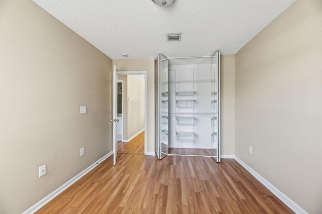 6334 Stonehurst Circle, Lake Worth, FL 33467