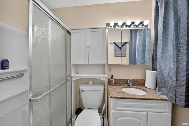 53150 Ridgewood Drive, South Bend, IN 46637