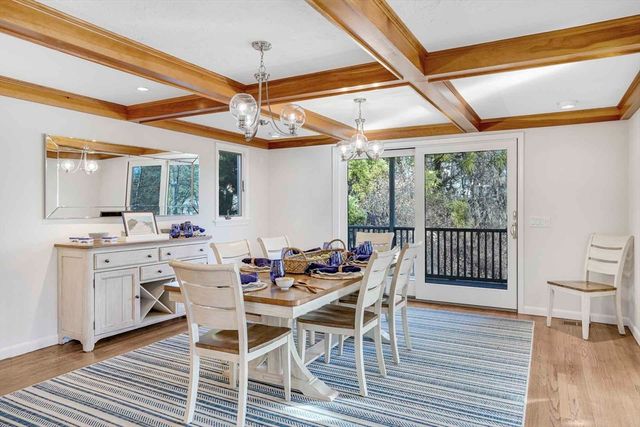 3 Hidden Cove Rd, Oak Bluffs, MA 02557