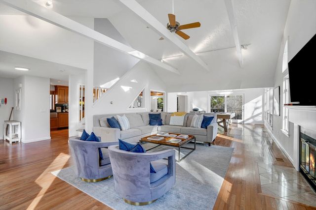 3 Hidden Cove Rd, Oak Bluffs, MA 02557