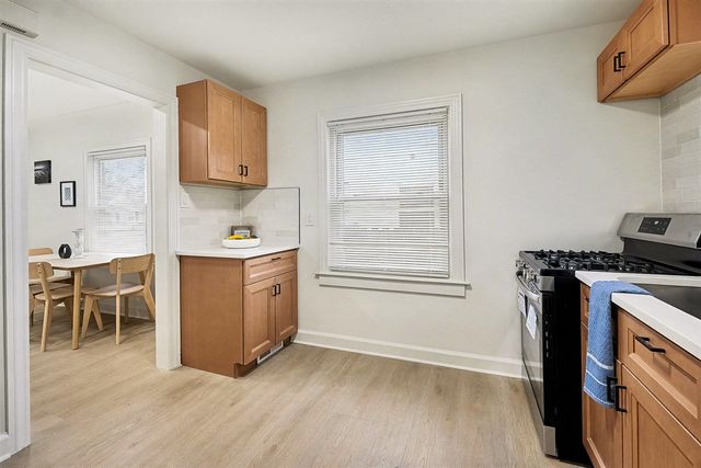 23135 Melrose Avenue, Eastpointe, MI 48021