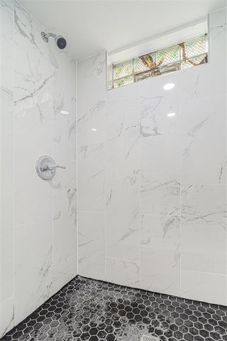 23135 Melrose Avenue, Eastpointe, MI 48021