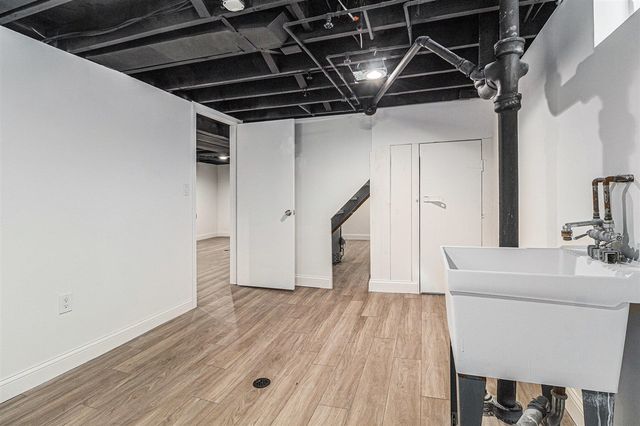 23135 Melrose Avenue, Eastpointe, MI 48021