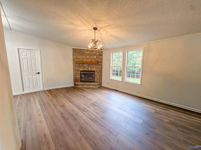 714 County Road 317, Trinity, AL 35673