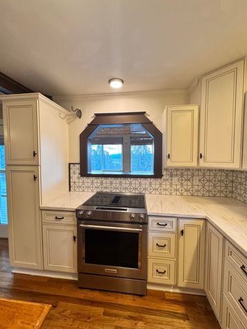 24713 Kootenai Street, Chiloquin, OR 97624