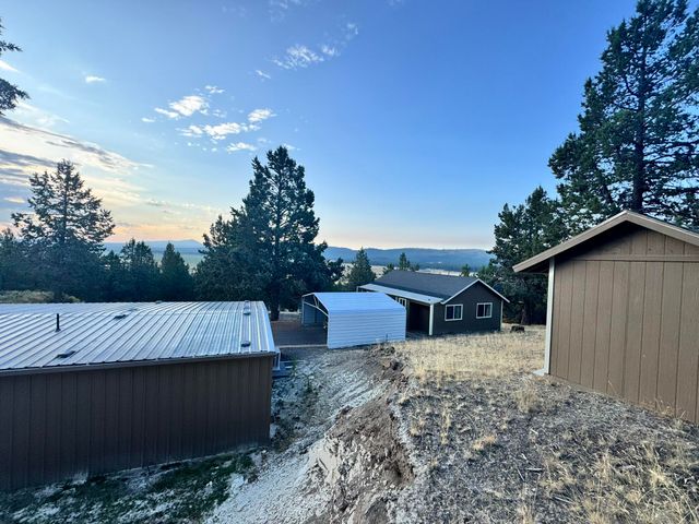 24713 Kootenai Street, Chiloquin, OR 97624