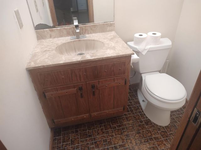 1404 City View Court NE, Rochester, MN 55906