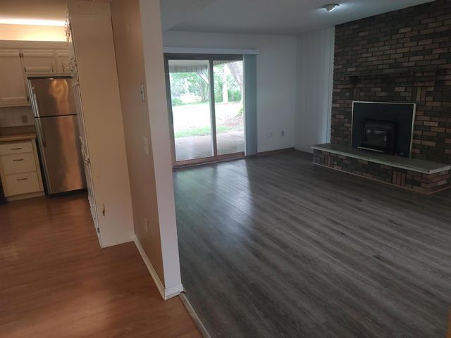1404 City View Court NE, Rochester, MN 55906