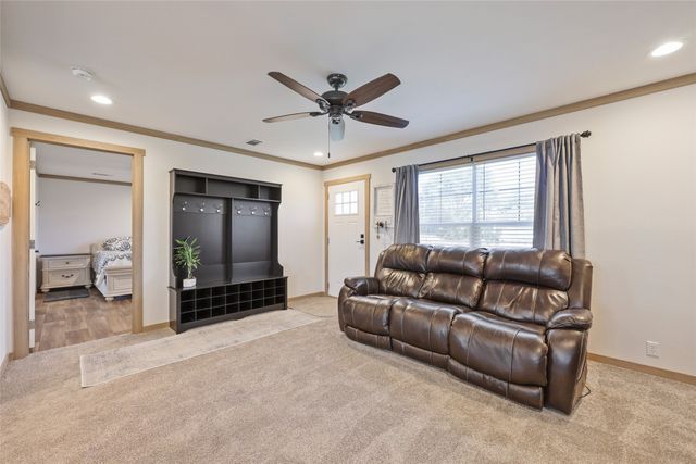626 Epps Road, Palmer, TX 75152