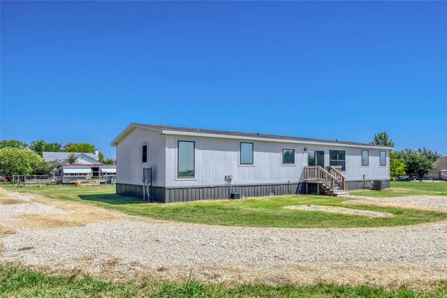 626 Epps Road, Palmer, TX 75152