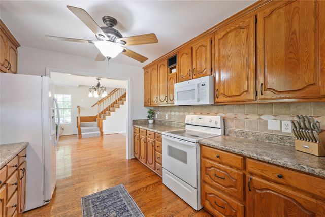 626 Epps Road, Palmer, TX 75152