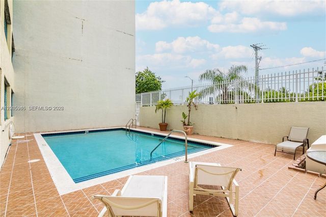 1350 NW 8th Ct A1-7, Miami, FL 33136