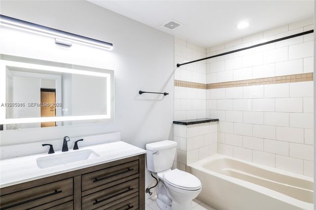 1350 NW 8th Ct A1-7, Miami, FL 33136