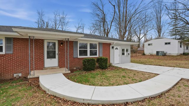 420 Oakwood Rd, Tullahoma, TN 37388