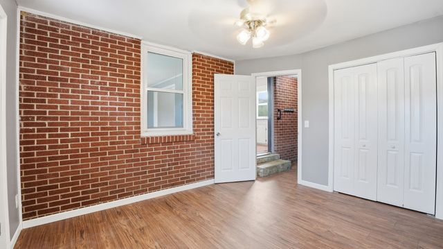 420 Oakwood Rd, Tullahoma, TN 37388