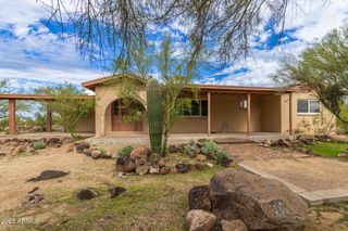 44426 N 7TH Street, New River, AZ 85087
