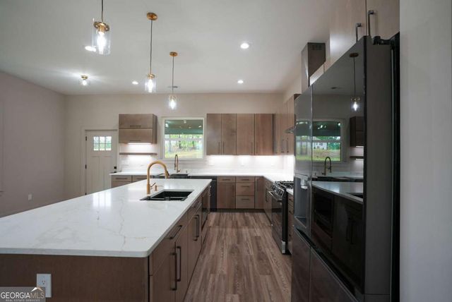 155 Gadson Drive, Fayetteville, GA 30214
