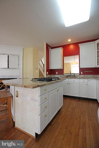 11799 VALLEY RIDGE CIR, Fairfax, VA 22033