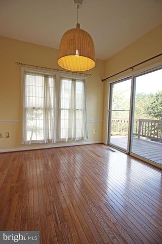11799 VALLEY RIDGE CIR, Fairfax, VA 22033