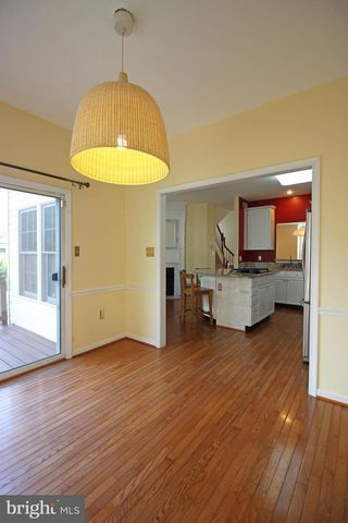 11799 VALLEY RIDGE CIR, Fairfax, VA 22033