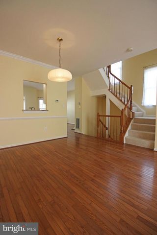 11799 VALLEY RIDGE CIR, Fairfax, VA 22033