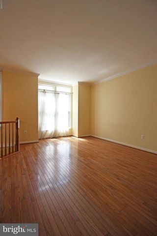 11799 VALLEY RIDGE CIR, Fairfax, VA 22033