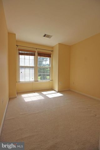 11799 VALLEY RIDGE CIR, Fairfax, VA 22033
